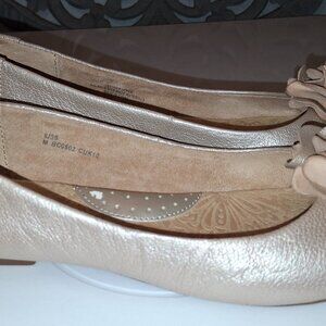 BOC Born Metallic Leather Taupe Peachy Rosette Ballet Slipper 8/39 Flat Shoe